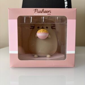 NWT Pusheen The Cat Ramen Vinyl Figure  Bento Subscription Box Exclusive